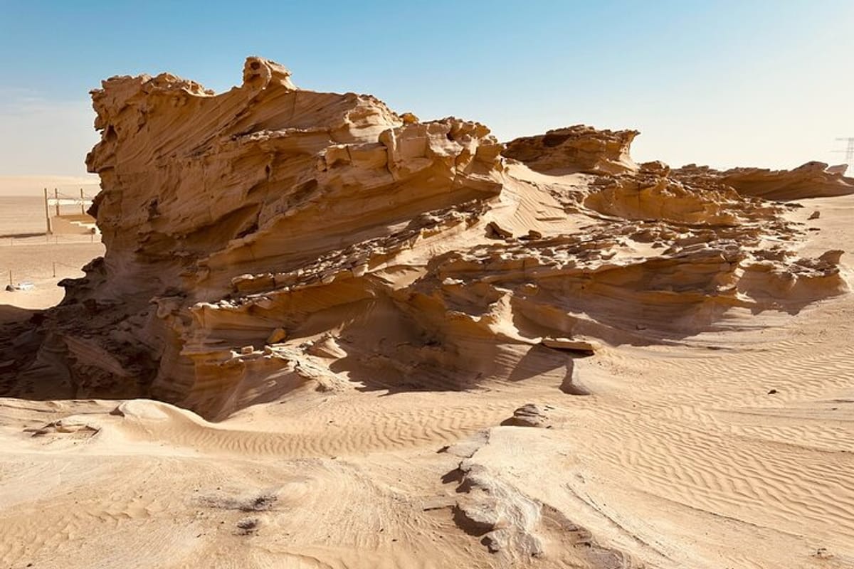 al-wathba-fossil-dunes-long-salt-lake-tour-in-abu-dhabi_1